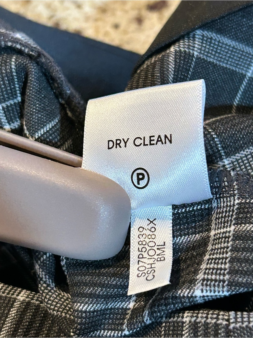 Calvin Klein Black&Gray Plaid Slim women’s size 10 Dress Pants LIKE NEW stretch - Picture 7 of 7